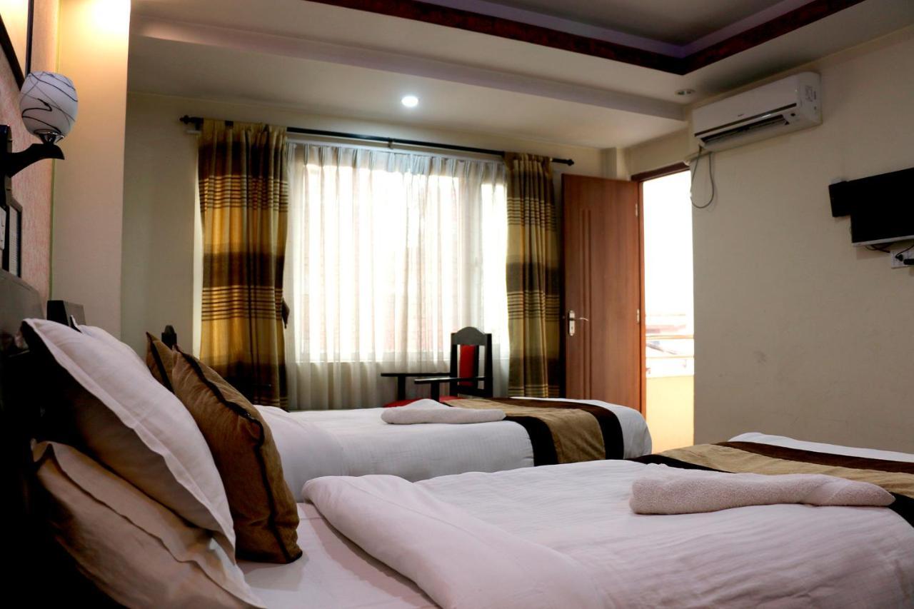 Alpine Hotel & Apartment Kathmandu Exterior foto