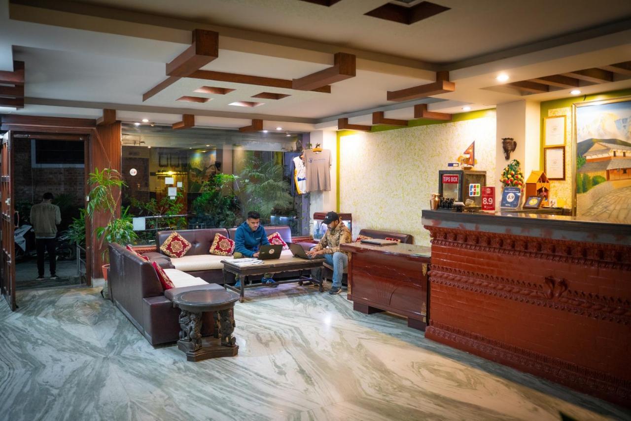 Alpine Hotel & Apartment Kathmandu Exterior foto
